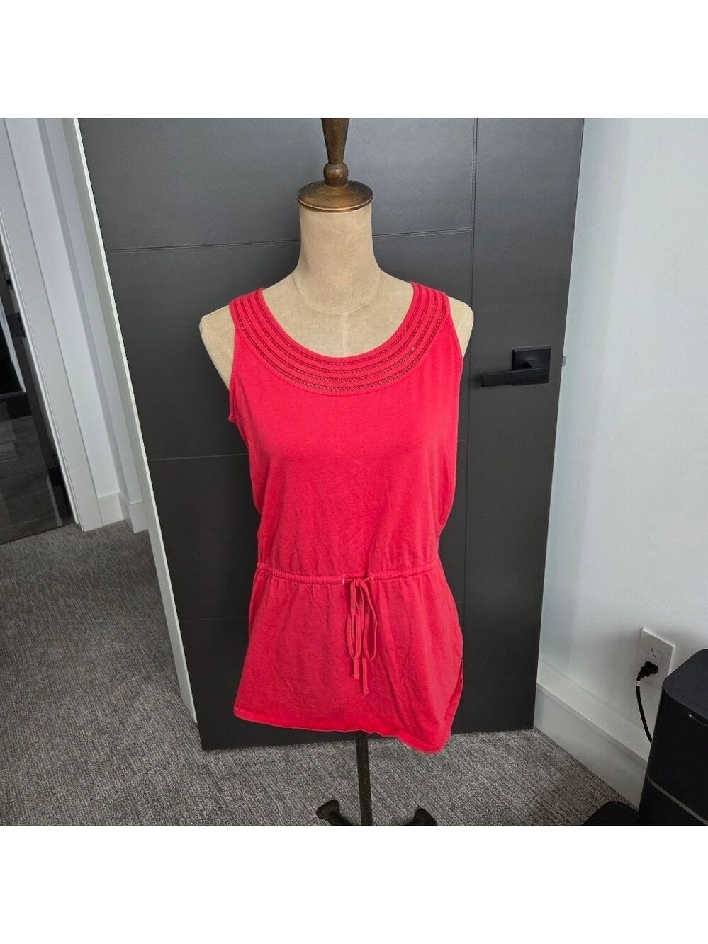 Coral Sleeveless Tunic Top or Mini Dress Women’s Size Medium Flowy Casual Summer
